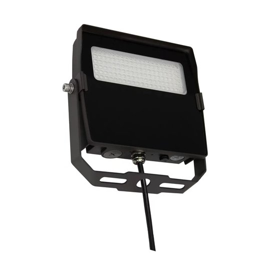 Yoke Mount Flood Light WATTAGE ADJUSTABLE (100W/130W/150W) 3CCT KELVIN ADJUSTABLE (3000K/4000K/5000K) 120V-277V 125lm/w