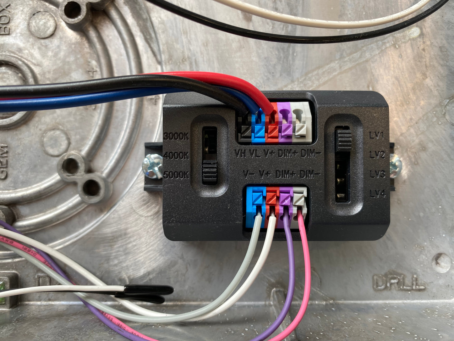 Full Cutoff Wall Pack Light WATTAGE SWITCHABLE (26w/38w/65w) 3CCT SWITCHABLE (3000K/4000K/5000K)